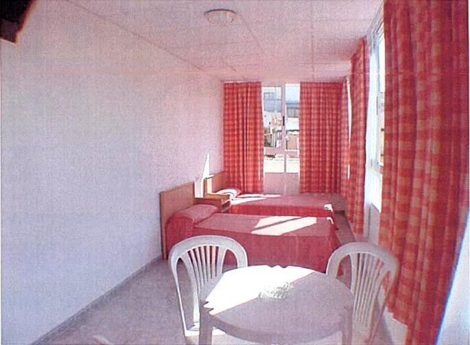 Economy Kamer met Queensize Bed